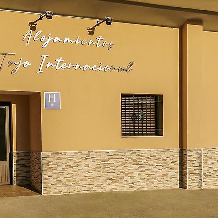 Alcántara Alojamientos Tajo Internacional מראה חיצוני תמונה